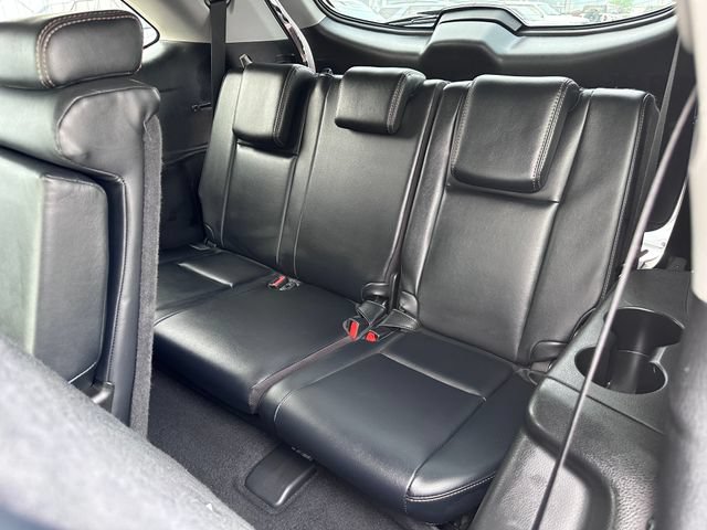Used 2018 Toyota Highlander XLE AWD/4WD image 8
