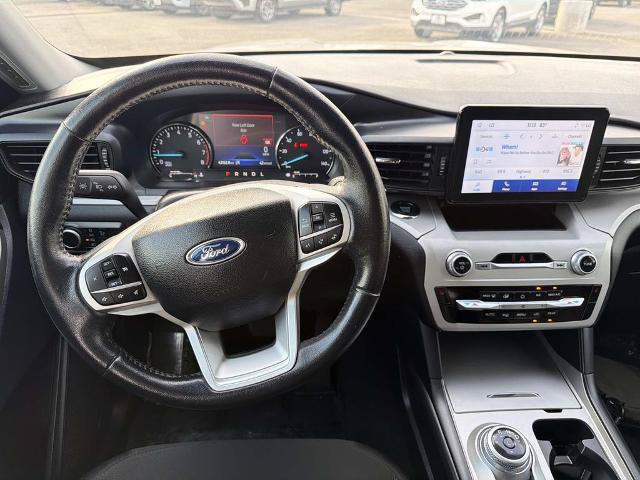 Certified 2023 Ford Explorer XLT RWD image 11