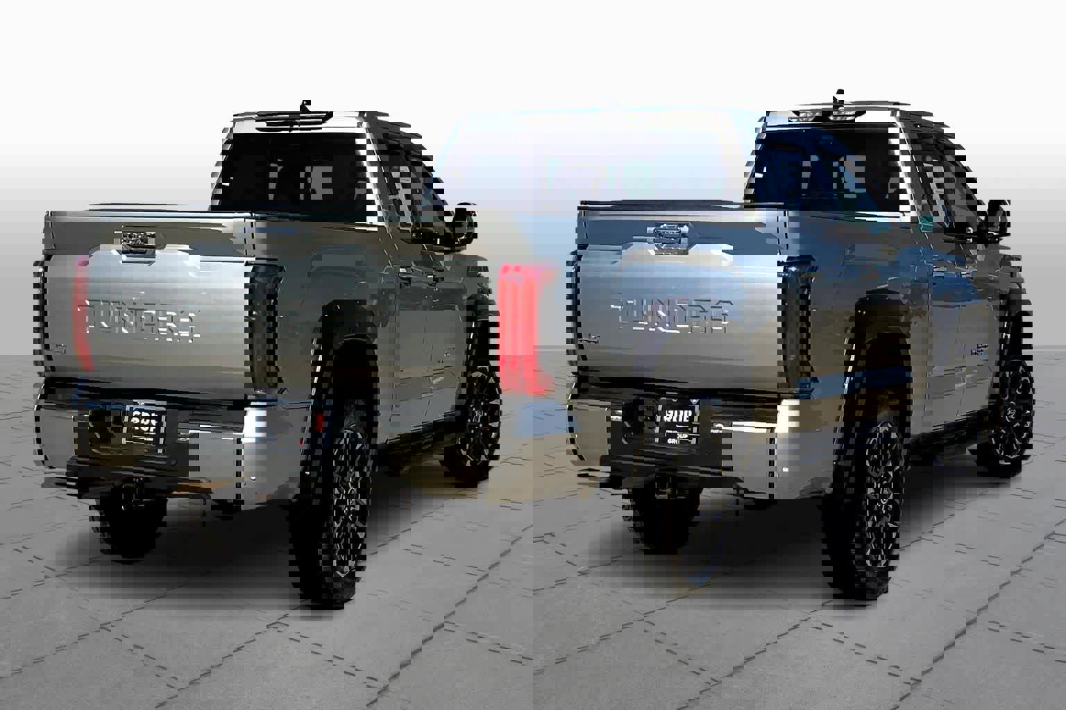 Used 2022 Toyota Tundra Limited image 7