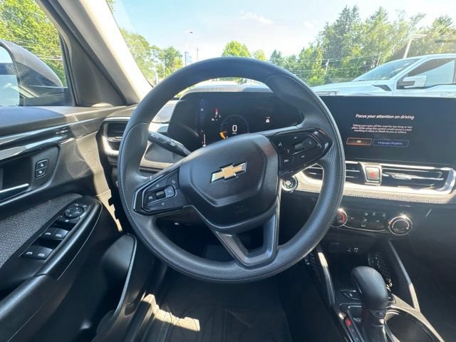 Used 2024 Chevrolet TrailBlazer LS w/ LS Convenience Package AWD/4WD image 24
