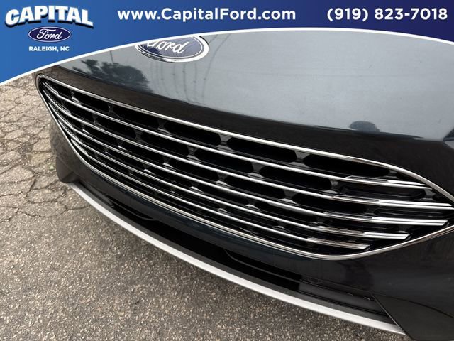 Certified 2022 Ford Escape Titanium w/ Titanium Elite Package image 10