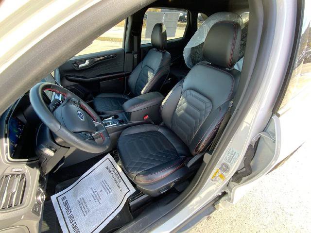 Certified 2024 Ford Escape ST-Line Elite w/ Premium Technology Package AWD/4WD image 12