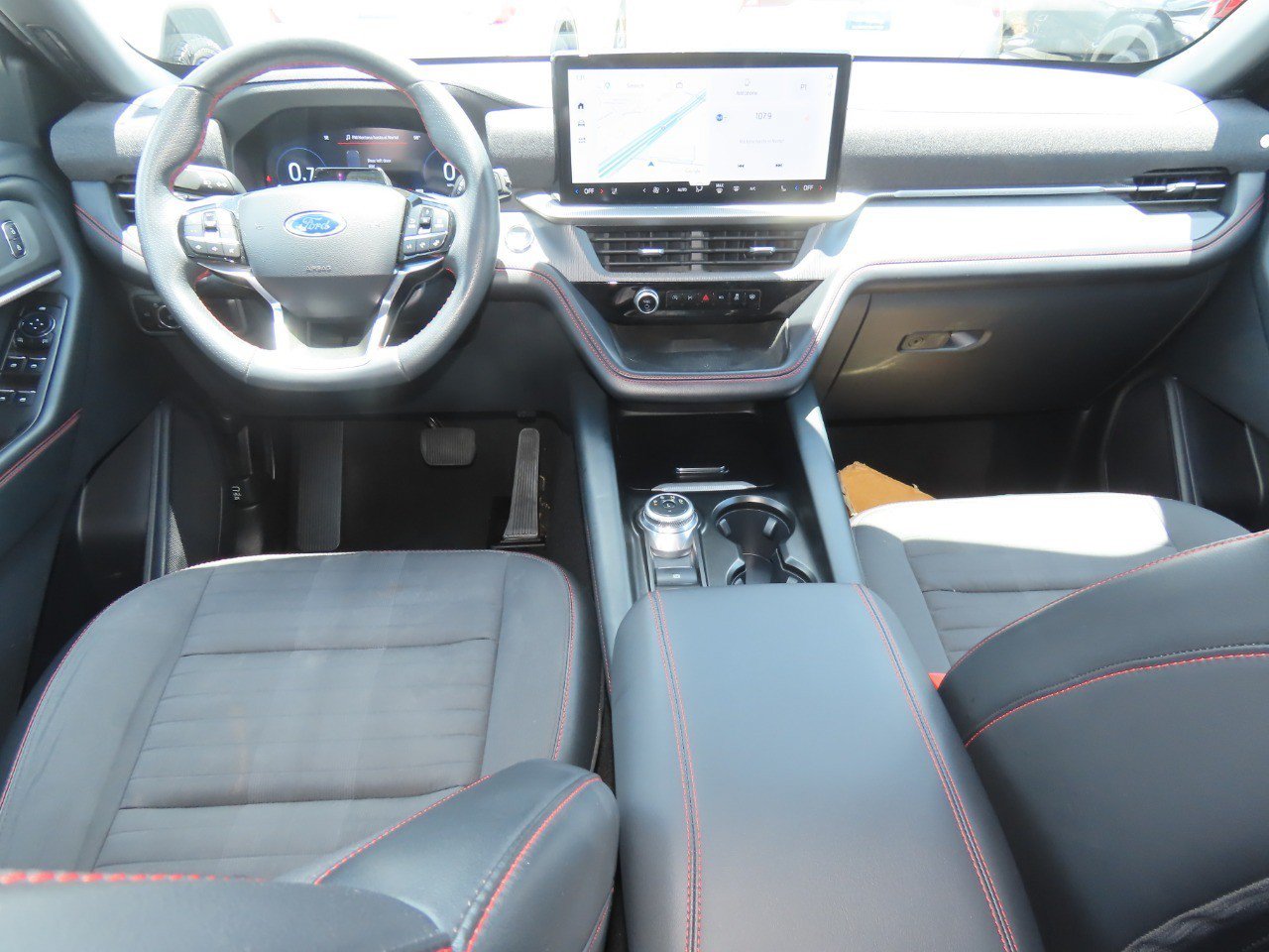 Certified 2025 Ford Explorer ST-Line AWD/4WD image 25