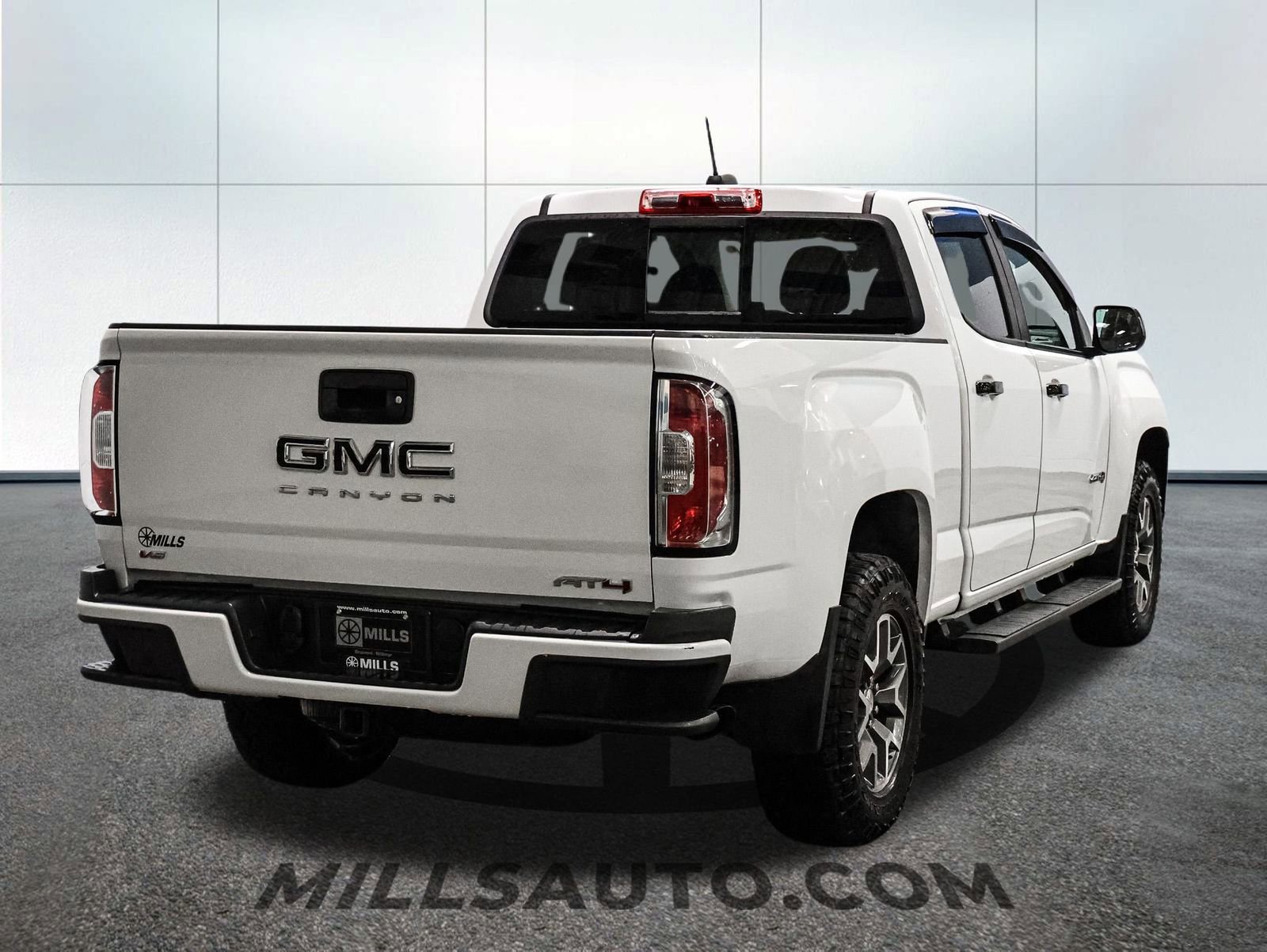 Used 2021 GMC Canyon AT4 image 7