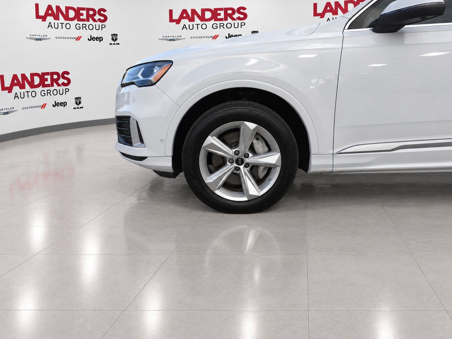 Used 2023 Audi Q7 2.0T Premium Plus AWD/4WD image 9