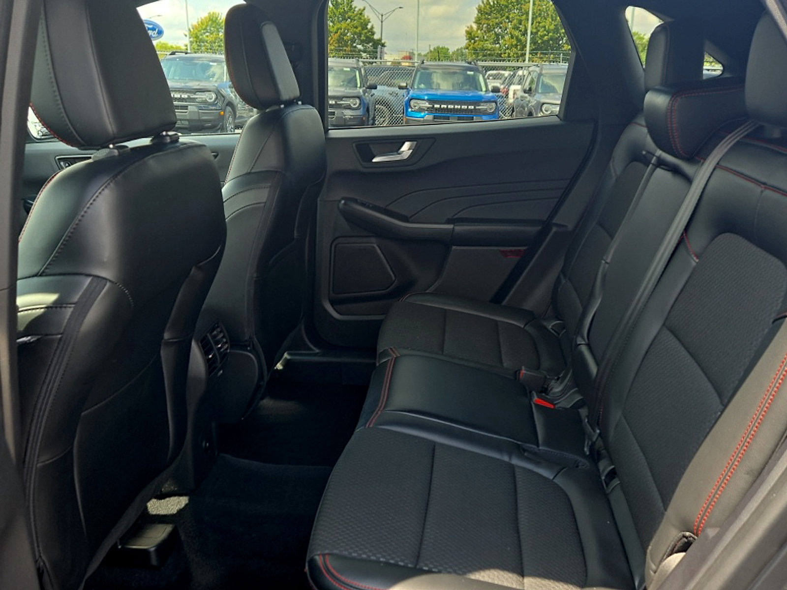 Certified 2023 Ford Escape ST-Line w/ Tech Pack #1 AWD/4WD image 21