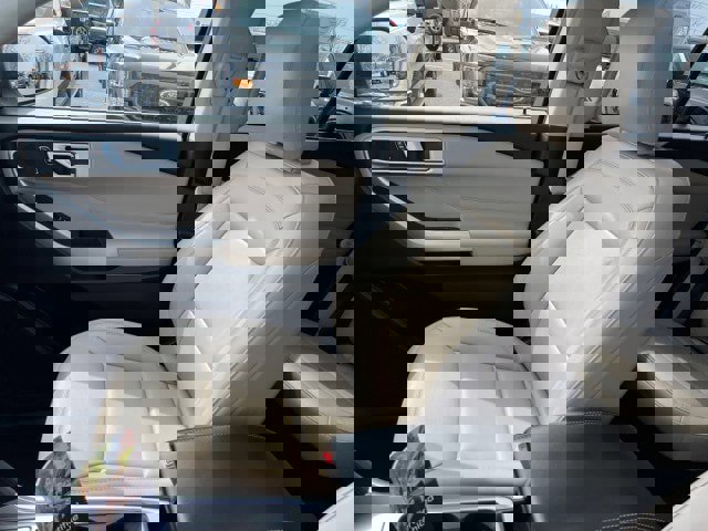 Certified 2023 Ford Explorer XLT w/ Equipment Group 202A image 11