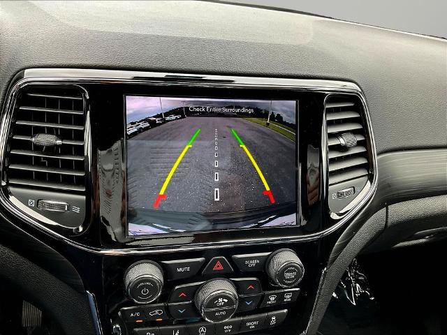 Used 2021 Jeep Grand Cherokee Laredo X AWD/4WD image 14