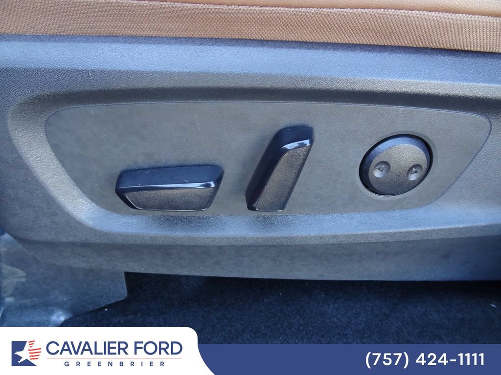 Used 2024 Nissan Pathfinder Platinum AWD/4WD image 7