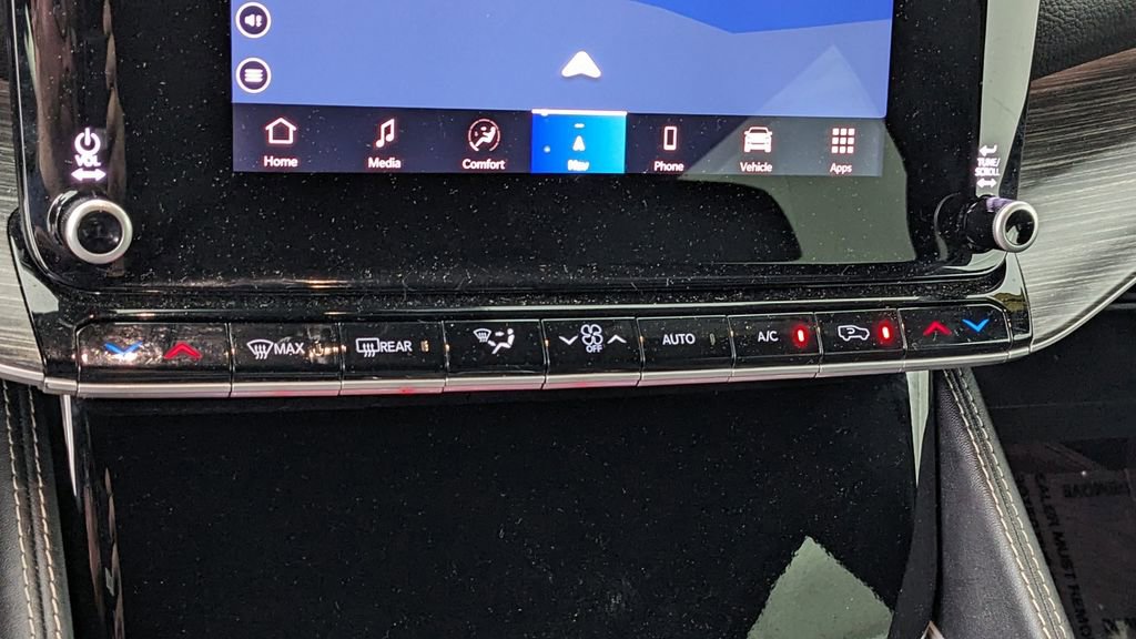 Used 2024 Jeep Wagoneer Series III image 30