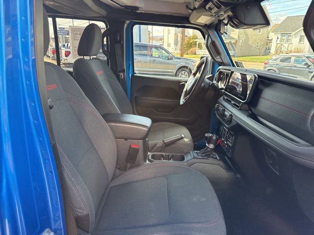 Used 2025 Jeep Wrangler Unlimited Rubicon AWD/4WD image 37