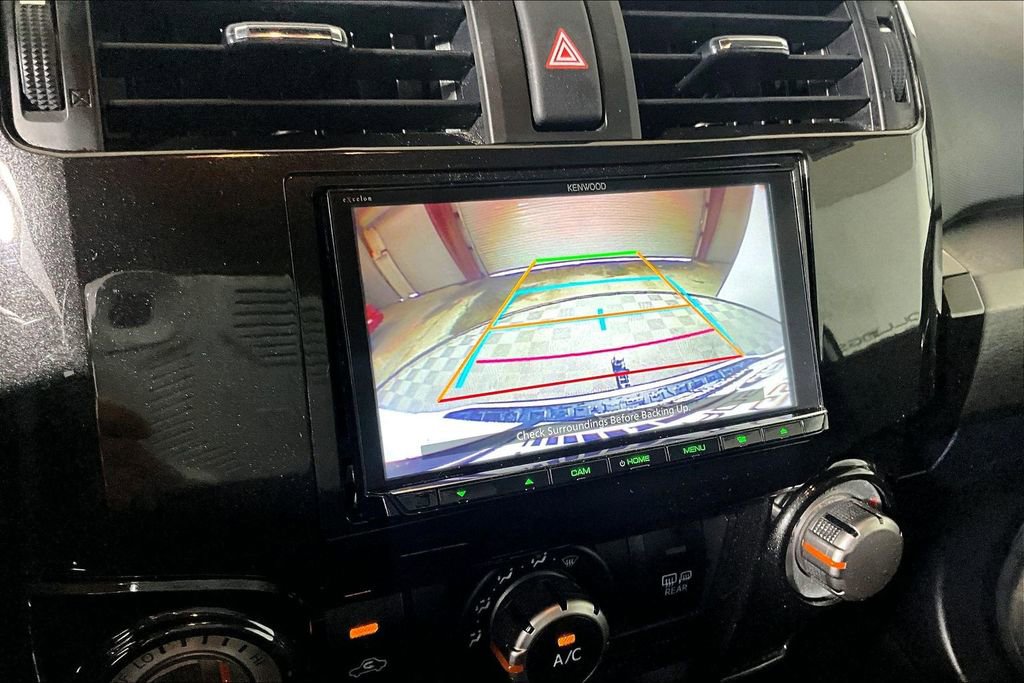 Used 2018 Toyota 4Runner TRD Off-Road Premium AWD/4WD image 17