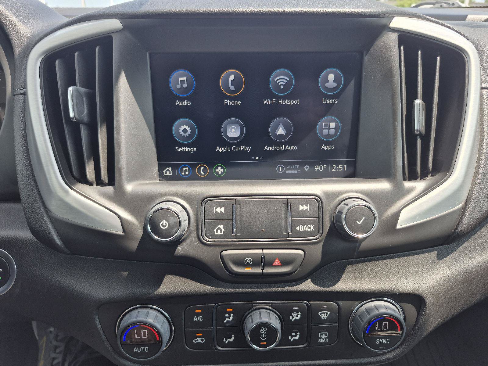 Used 2024 GMC Terrain SLT FWD image 3