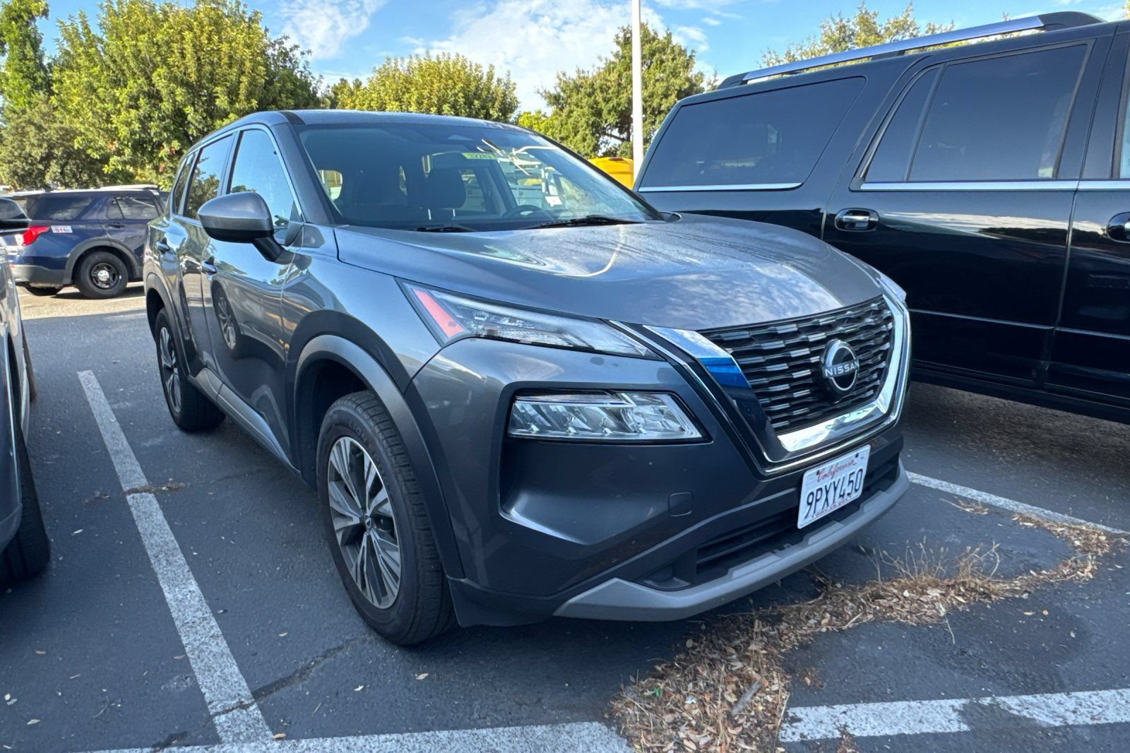 Used 2023 Nissan Rogue SV AWD/4WD image 2