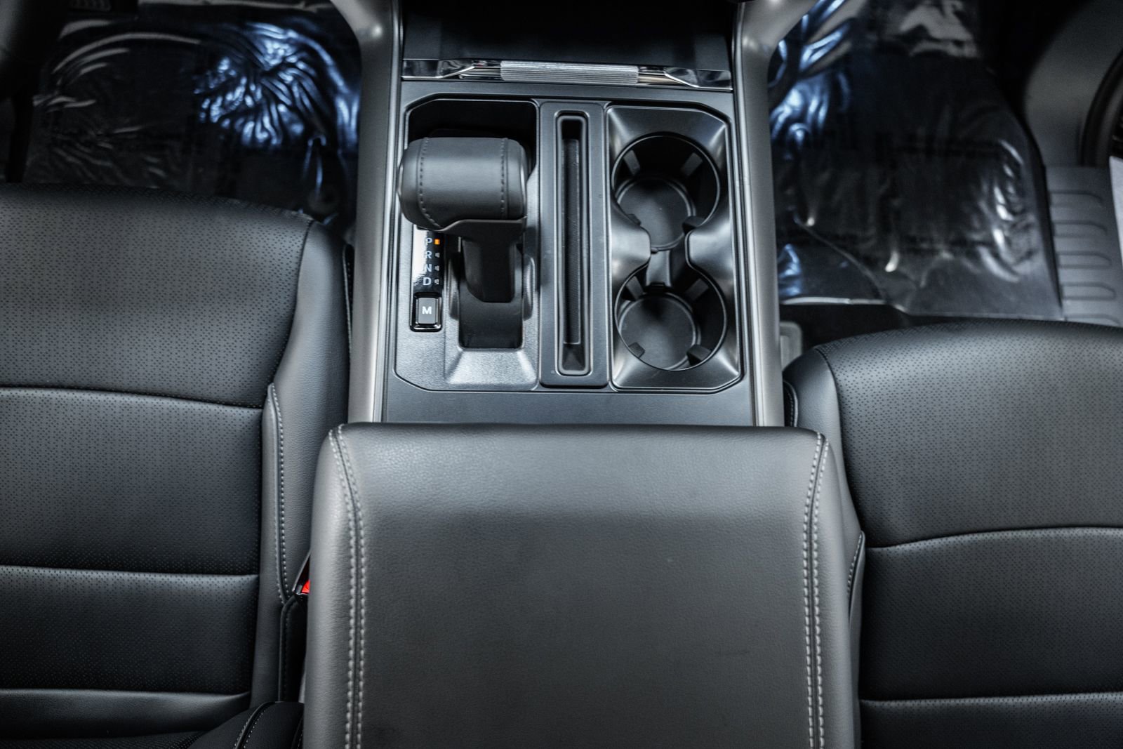 Certified 2025 Ford F150 Lariat w/ Equipment Group 502A High image 32