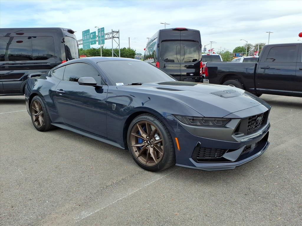 Certified 2025 Ford Mustang Dark Horse RWD image 5