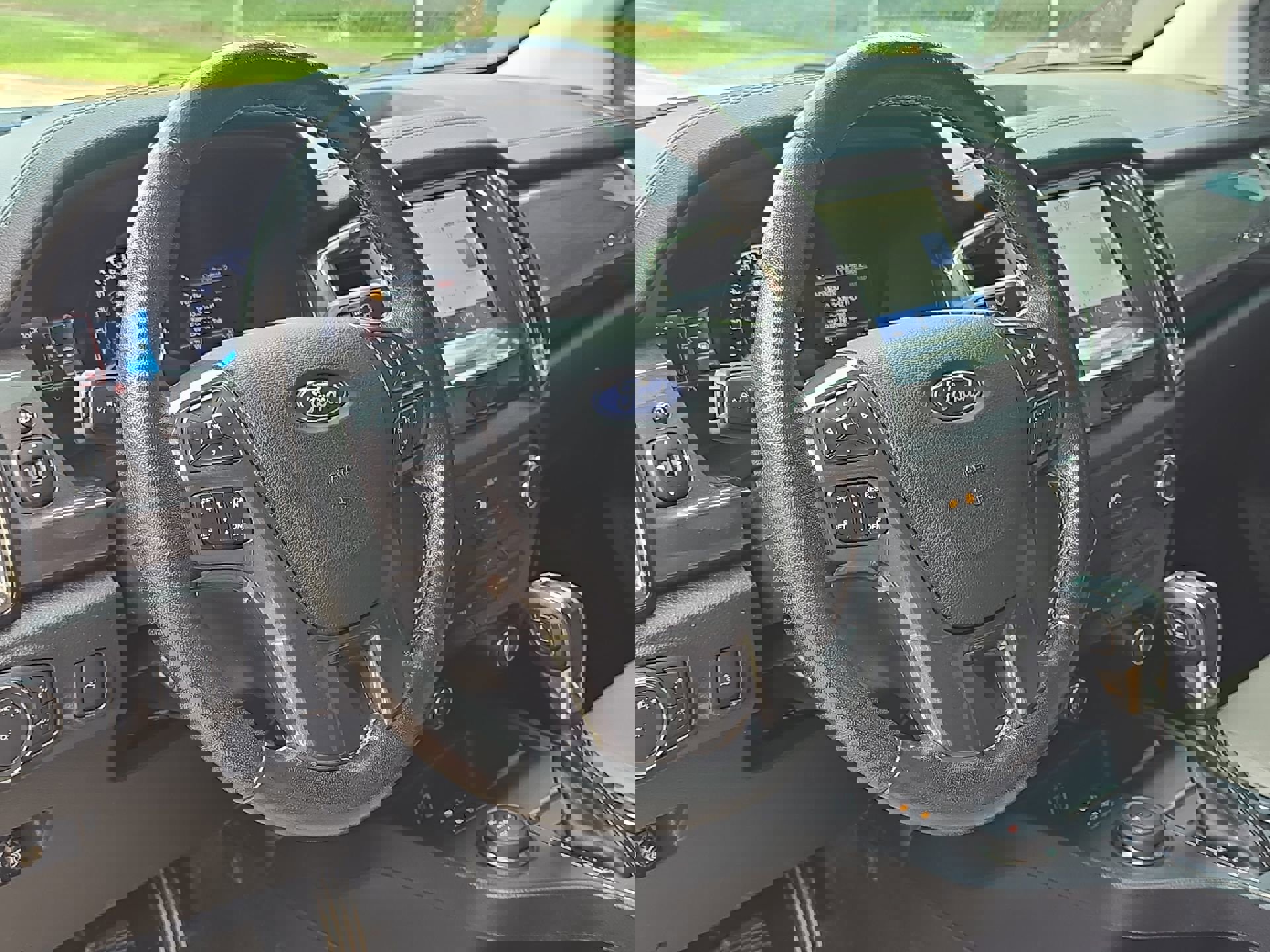 Certified 2019 Ford Ranger Lariat w/ Equipment Group 501A Mid image 14