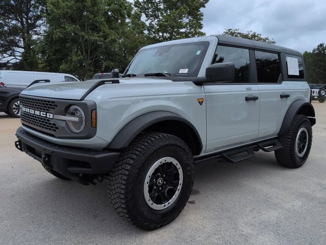 Certified 2023 Ford Bronco Badlands w/ Sasquatch Package AWD/4WD image 8