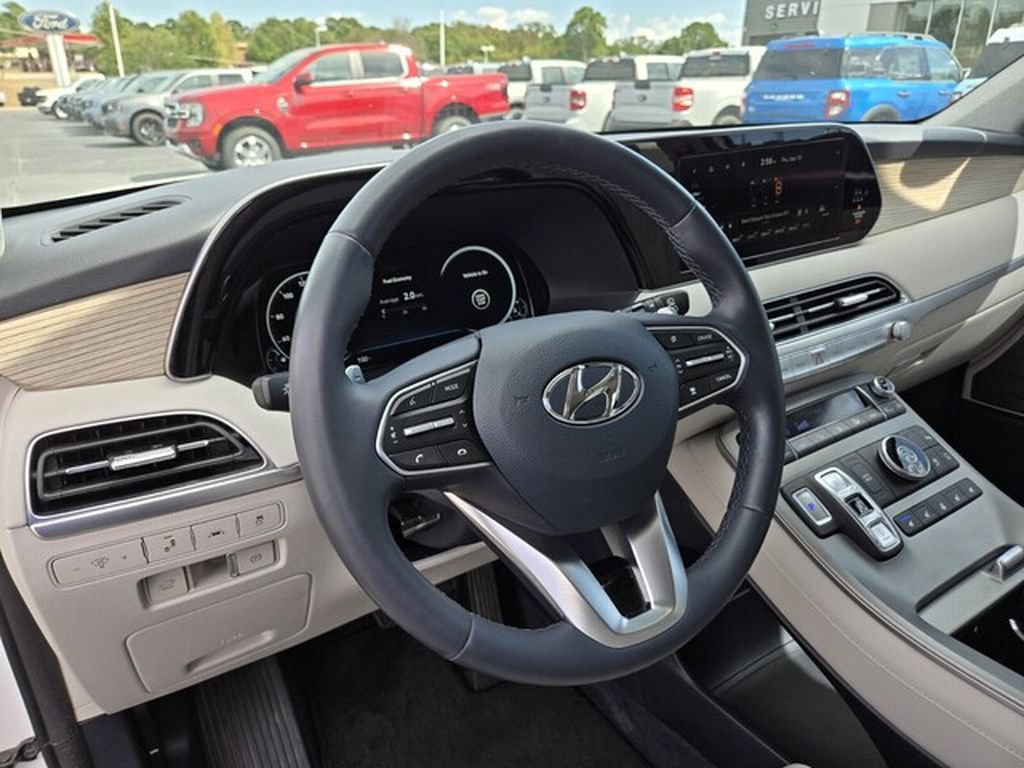 Used 2022 Hyundai Palisade Limited FWD image 11