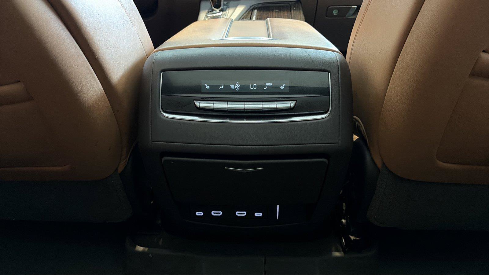 Used 2021 Cadillac Escalade ESV Sport w/ Driver Assist Tech Package AWD/4WD image 27