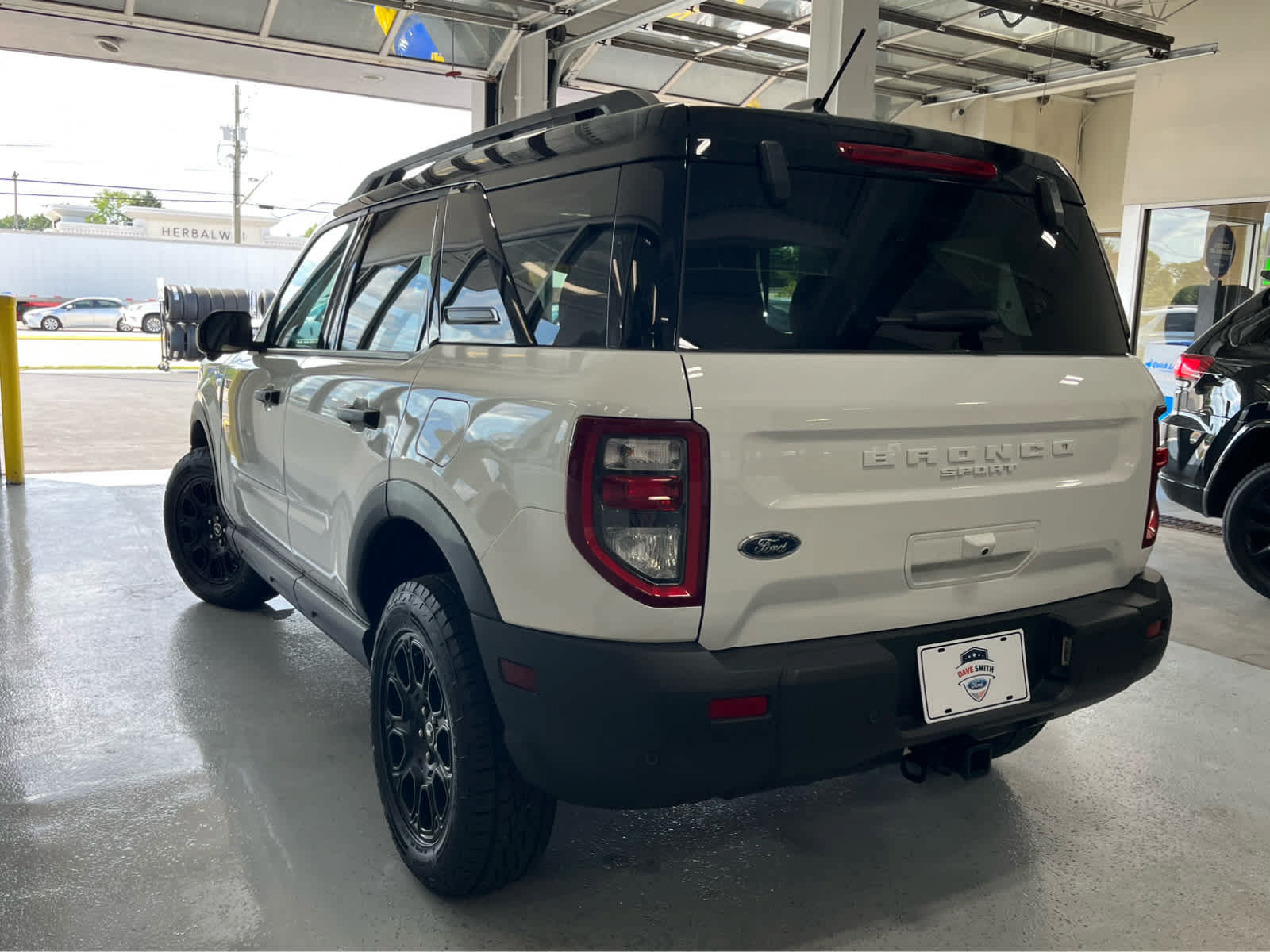 Certified 2025 Ford Bronco Sport Badlands w/ Badlands Tech Package AWD/4WD image 6