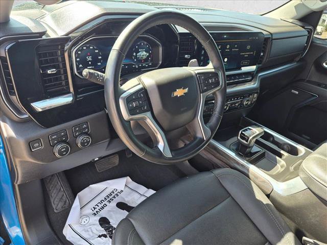 Used 2023 Chevrolet Silverado 1500 LTZ w/ LTZ Premium Package AWD/4WD image 10