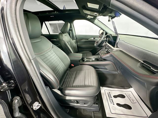 Certified 2025 Ford Explorer ST-Line w/ Premium Package AWD/4WD image 36