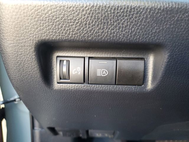 Used 2019 Toyota RAV4 XLE image 19