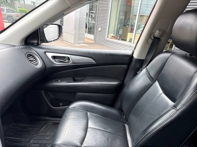 Used 2018 Nissan Pathfinder SL AWD/4WD image 27