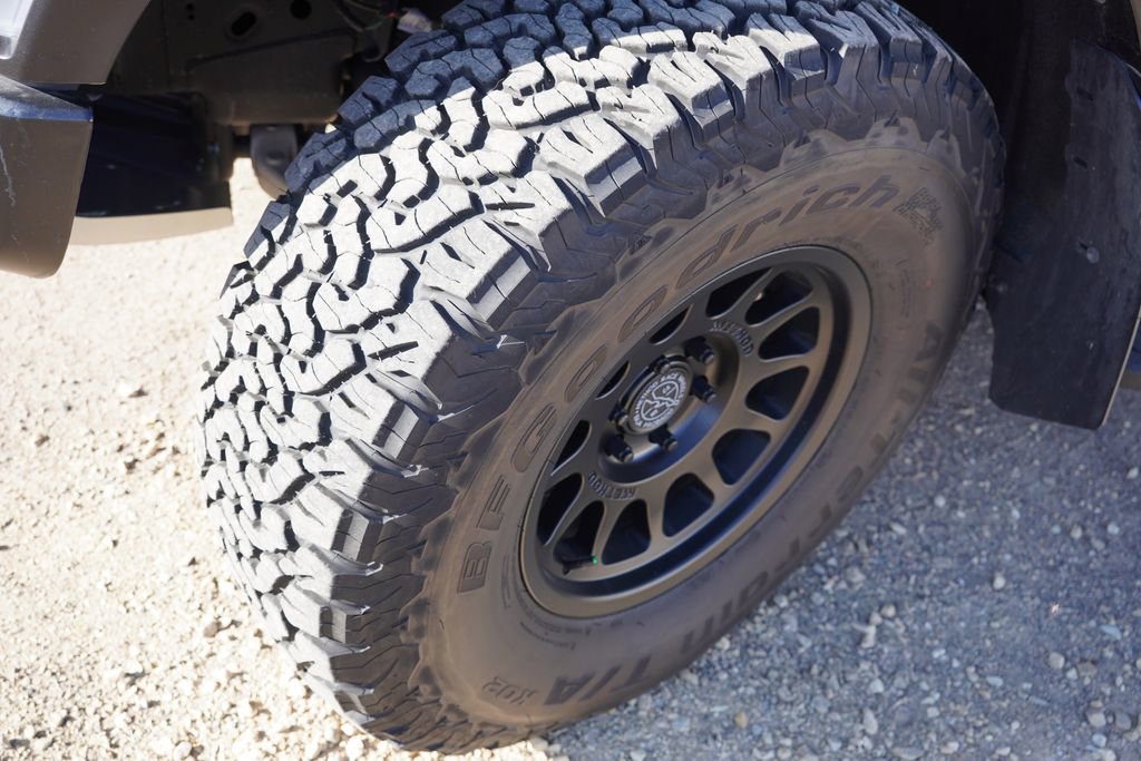 Certified 2025 Ford F150 Raptor AWD/4WD image 13