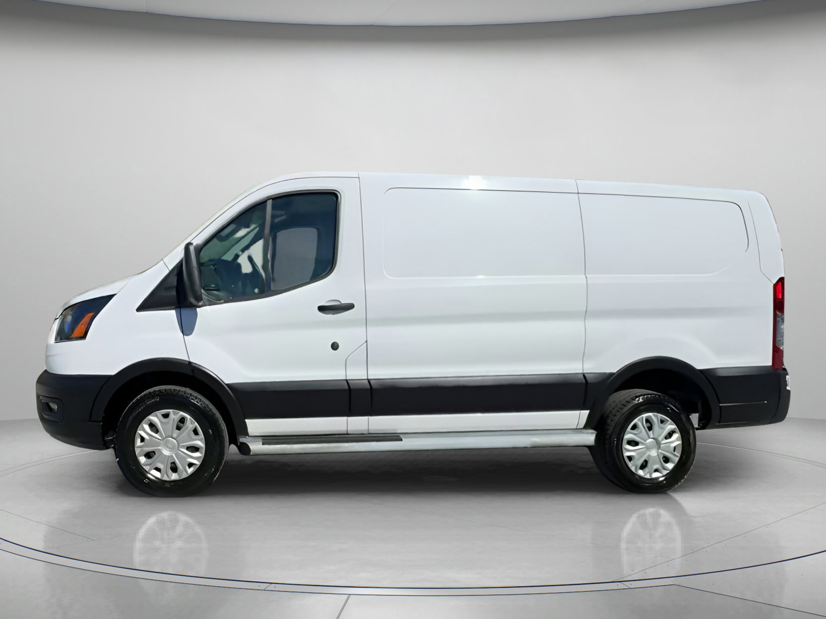 Certified 2024 Ford Transit 250 w/ Exterior Upgrade Package image 8
