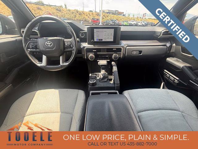 Used 2025 Toyota 4Runner SR5 AWD/4WD image 26