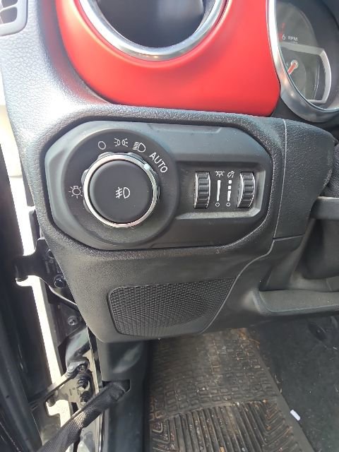 Used 2021 Jeep Wrangler Unlimited Rubicon AWD/4WD image 13
