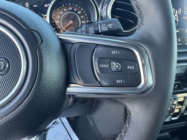 Used 2023 Jeep Wrangler Unlimited Sahara image 16