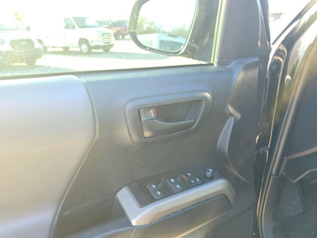 Used 2021 Toyota Tacoma SR5 image 15