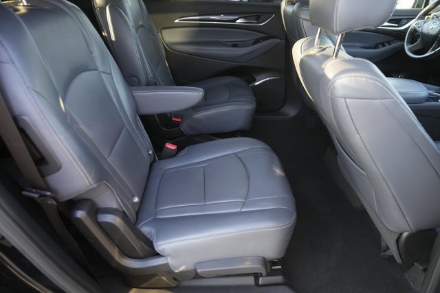 Used 2018 Buick Enclave Premium image 16