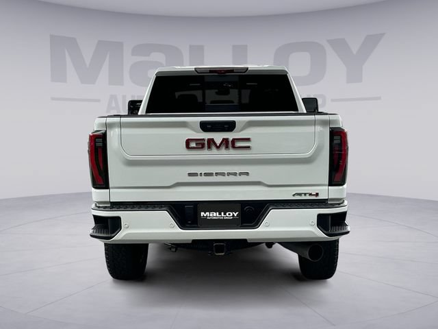Used 2025 GMC Sierra 2500 AT4 w/ AT4 Premium Plus Package AWD/4WD image 4