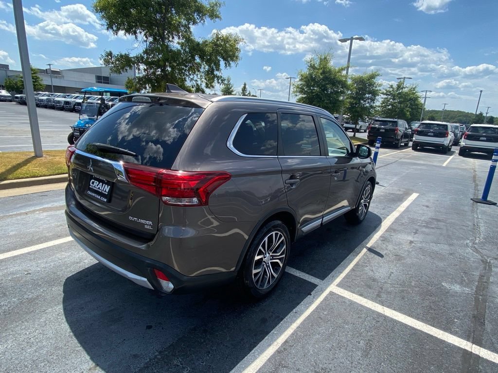Used 2018 Mitsubishi Outlander SE FWD image 7