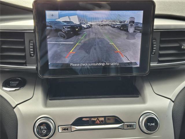 Certified 2023 Ford Explorer XLT w/ Equipment Group 202A RWD image 15