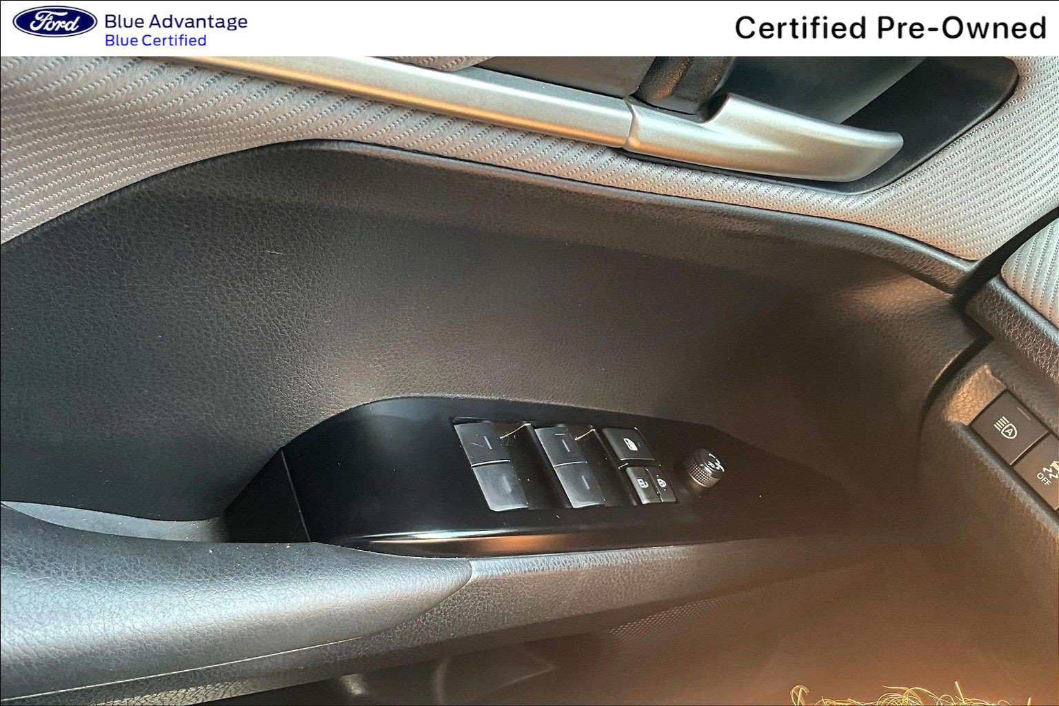 Used 2025 Toyota Camry SE w/ Convenience Package FWD image 34