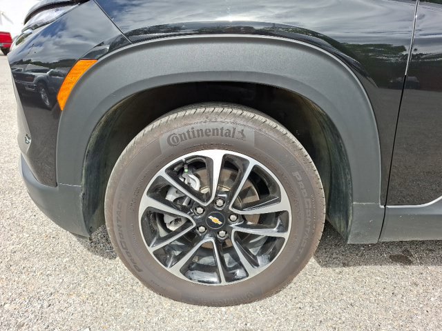 Used 2025 Chevrolet TrailBlazer LT w/ Convenience Package FWD image 10