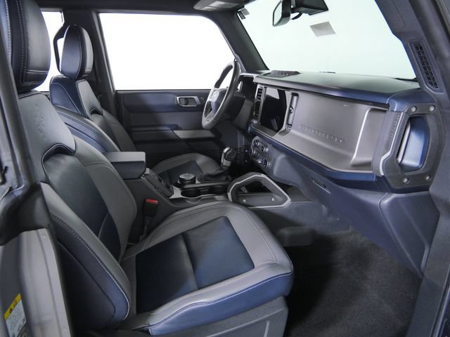Certified 2022 Ford Bronco Outer Banks w/ Sasquatch Package AWD/4WD image 12