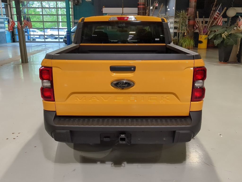Certified 2023 Ford Maverick XLT w/ XLT Luxury Package FWD image 9