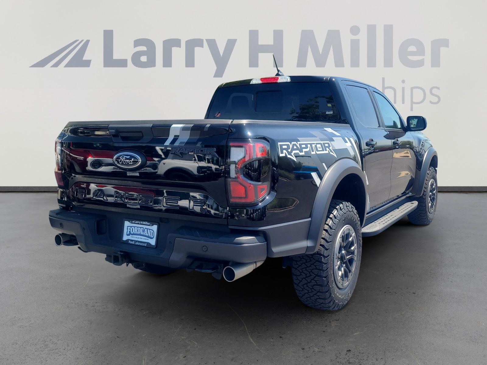 Certified 2025 Ford Ranger Raptor AWD/4WD image 5