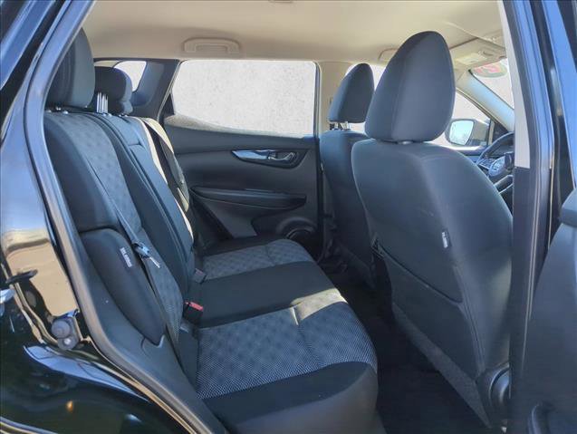 Used 2021 Nissan Rogue Sport SV image 20