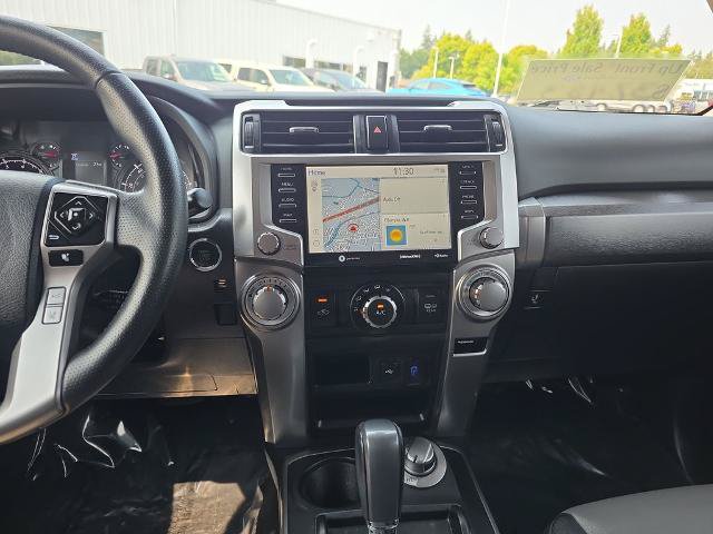 Used 2022 Toyota 4Runner SR5 Premium w/ Moonroof Package AWD/4WD image 25