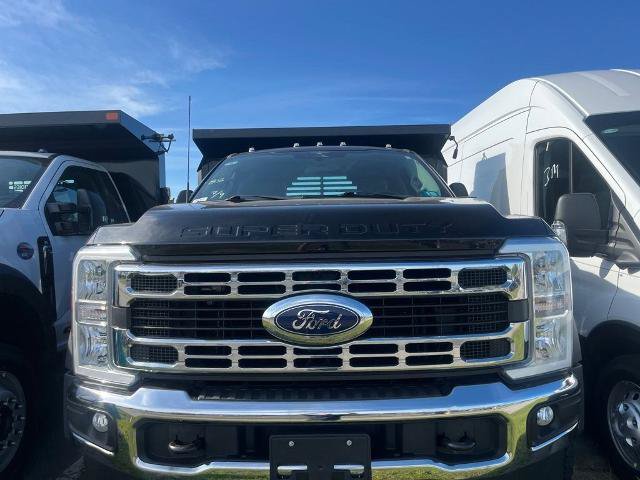 Certified 2023 Ford F550 4x4 Regular Cab Super Duty image 24