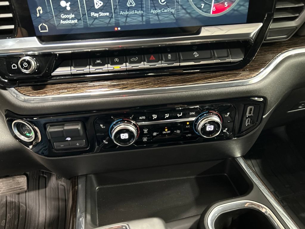 Used 2024 GMC Sierra 1500 Elevation w/ X31 Off-Road Package AWD/4WD image 17