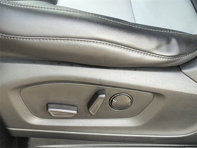 Certified 2023 Ford Explorer XLT w/ Equipment Group 202A image 7