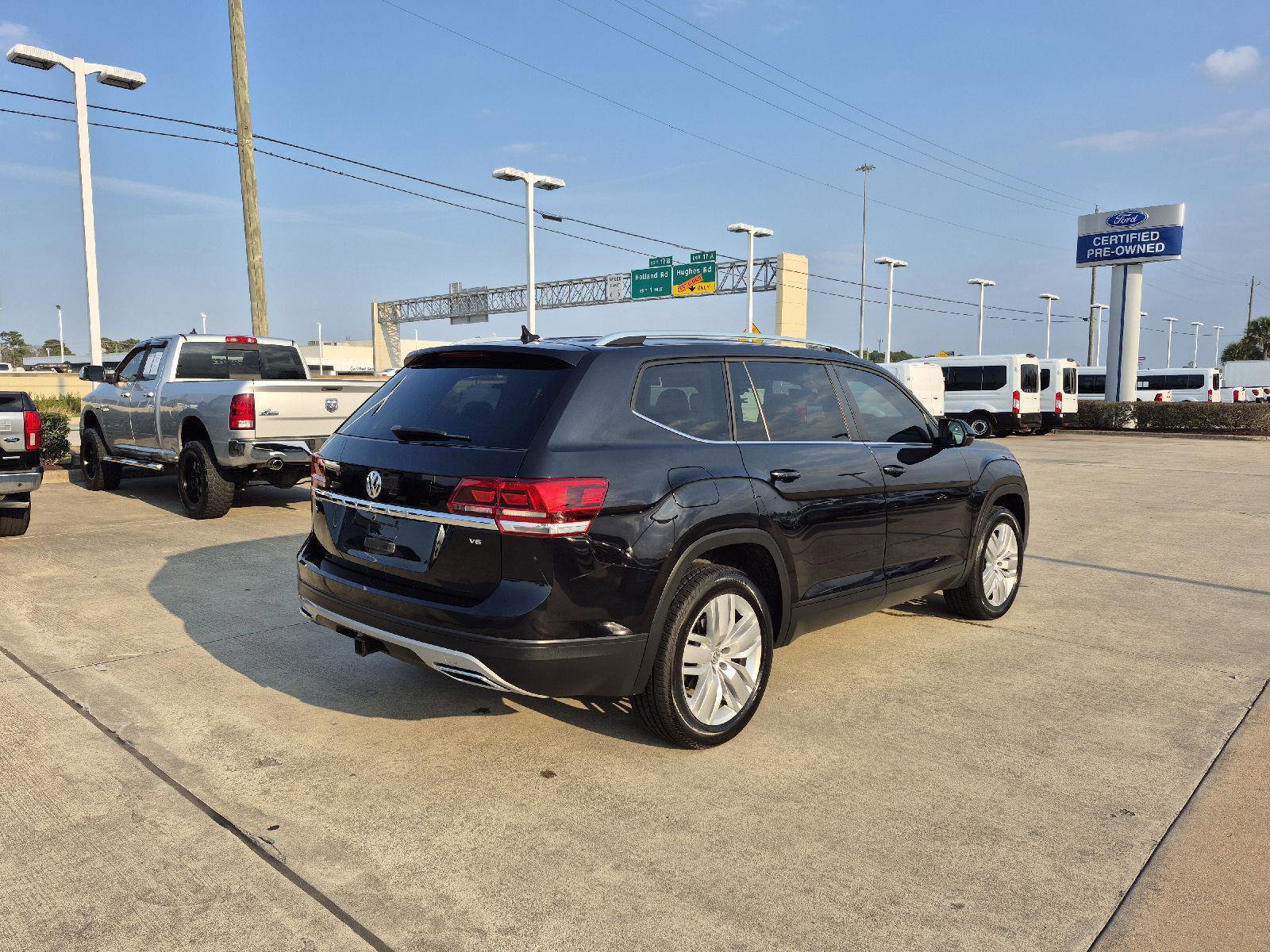 Used 2019 Volkswagen Atlas SE image 4